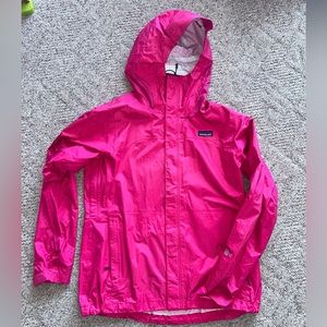 Patagonia rain jacket large